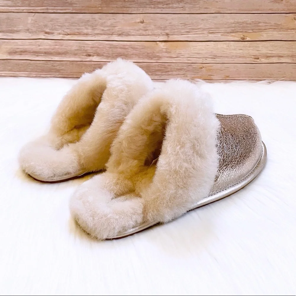 UGG Women’s Scuffette II Metallic Sparkle Soft Gold Leather Slippers - Picture 5 of 9